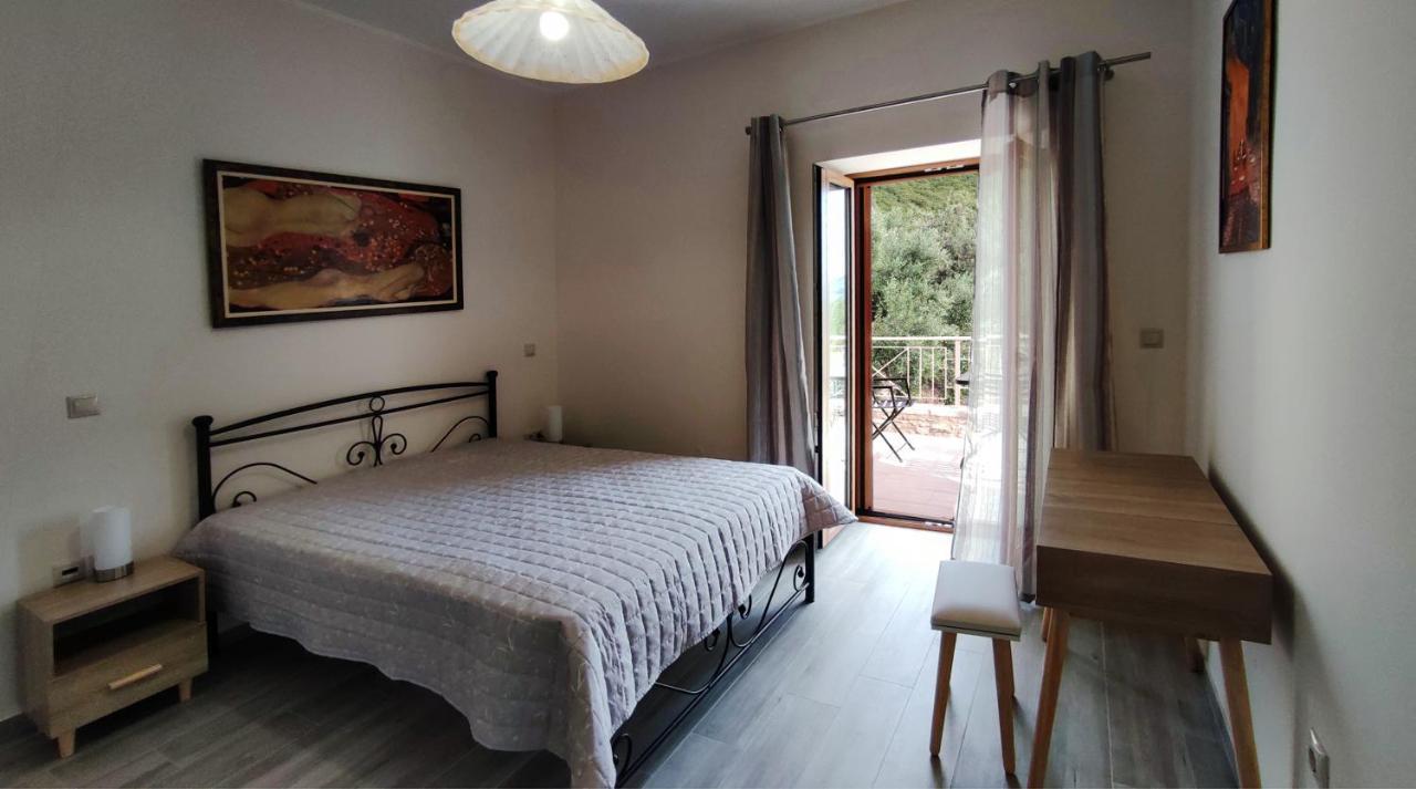 Olive Stonehouses - Alkistis Каламата Екстериор снимка