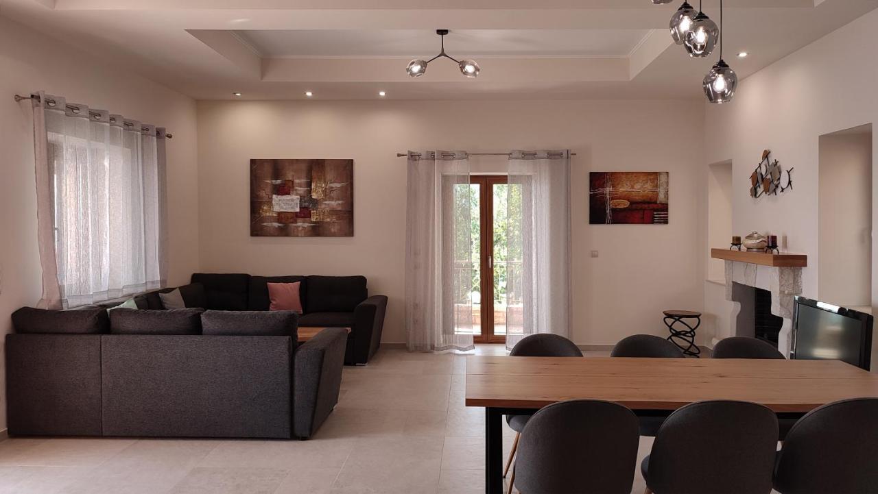 Olive Stonehouses - Alkistis Каламата Екстериор снимка